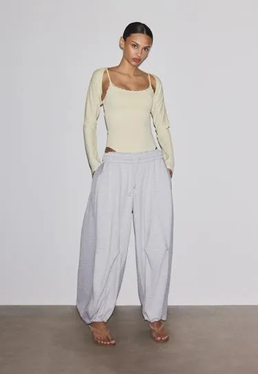 Боди на бретелях с кружевом- Заказать в России