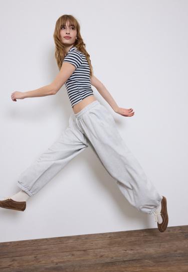 Stradivarius Объемные джоггеры-шаровары купить с доставкой.