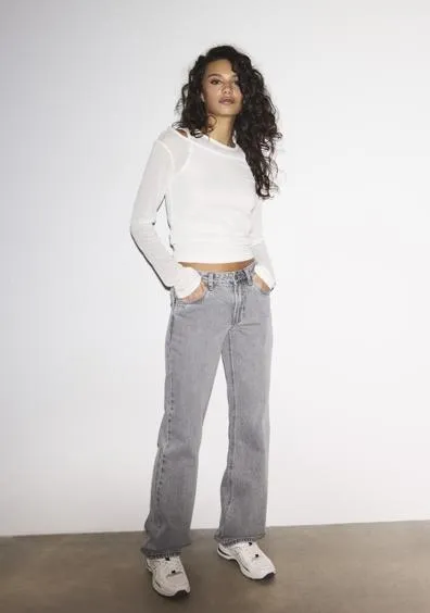 Прямые джинсы с низкой посадкой- Заказать в России