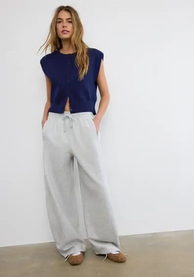 Вязаный жилет с подплечниками- Заказать в России