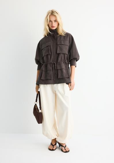 Stradivarius Базовая парка из лиоцелла купить с доставкой.