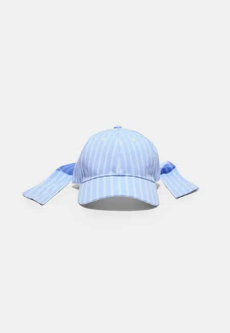 Кепка в полоску с бантом