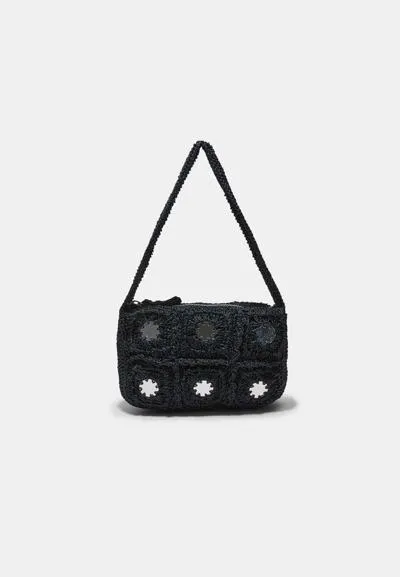 Сумка на плечо из кроше с зеркальными элементами
