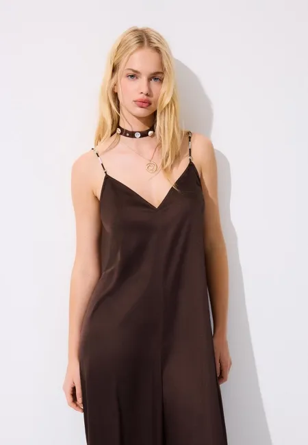 Длинный комбинезон из сатина с бисером- Заказать в России