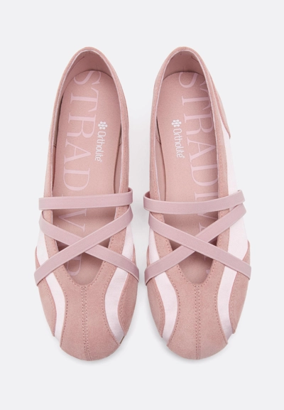 Stradivarius Слипоны‑кеды с перекрещивающимися ремешками купить с доставкой.