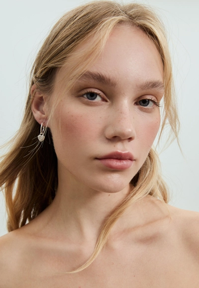 Stradivarius Набор из 9 серег-колец и сердечек купить с доставкой.