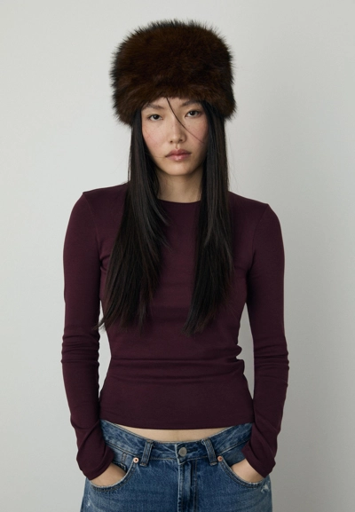 Базовая футболка с длинными рукавами- Заказать в России