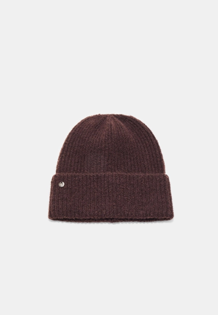 Stradivarius Шапка в рубчик с нашивкой