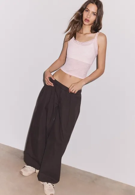 Топ на бретелях с кружевом- Заказать в России