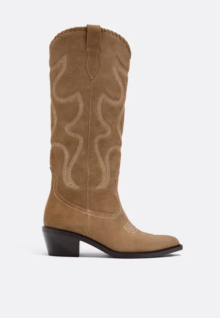 Кожаные сапоги на каблуке в ковбойском стиле- Заказать в России