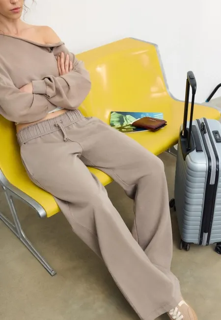 Брюки-джоггеры прямого кроя с эффектом потертости