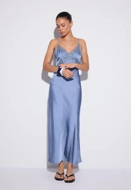 Платье миди с атласной отделкой и кружевом