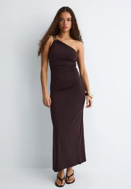 Платье с металлической деталью- Заказать в России