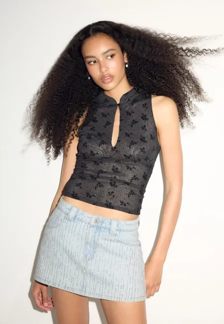 Джинсовая юбка-шорты с блестками- Заказать в России