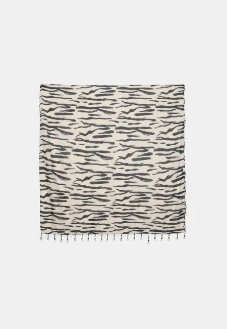 Платок с тигровым принтом- Заказать в России