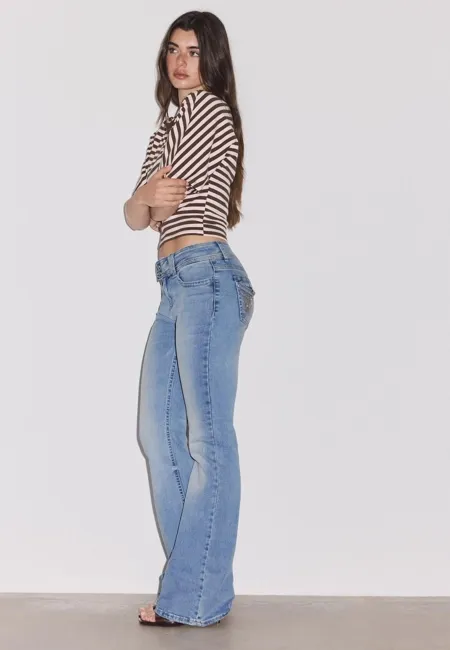 Вышитые джинсы-клеш medium light blue denim- Заказать в России