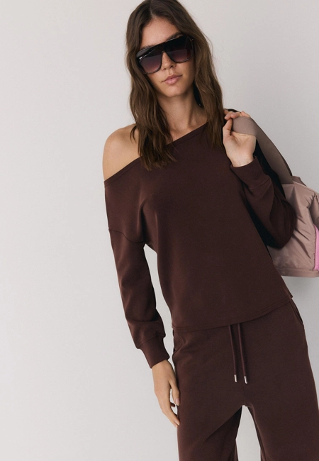Stradivarius Толстовка с открытым плечом, мягкая на ощупь купить с доставкой.