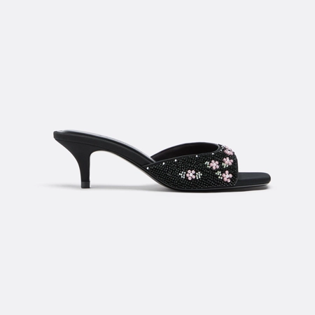 Stradivarius Босоножки на каблуке с бусинами купить с доставкой.