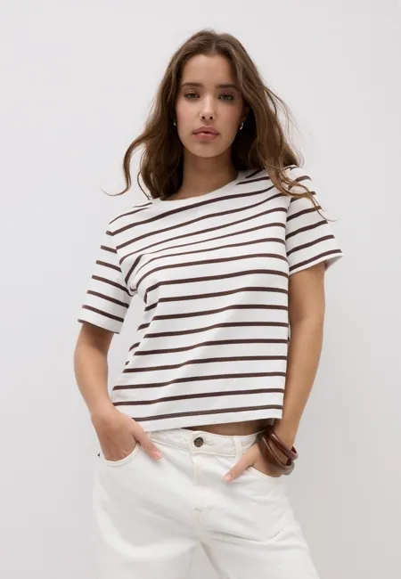 Stradivarius Базовая футболка классического кроя из плотной ткани в полоску
