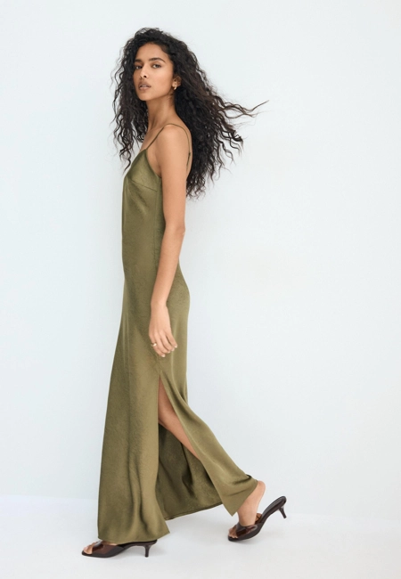 Stradivarius Платье миди из сатина купить с доставкой.