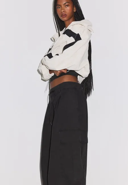 Stradivarius Брюки карго из поплина
