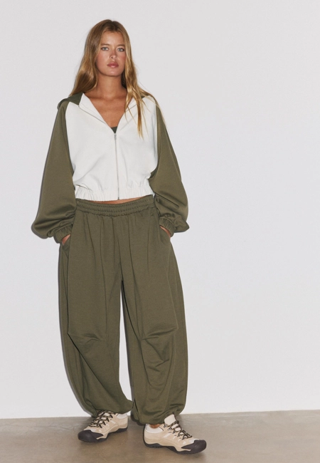 Stradivarius Толстовка на молнии с капюшоном