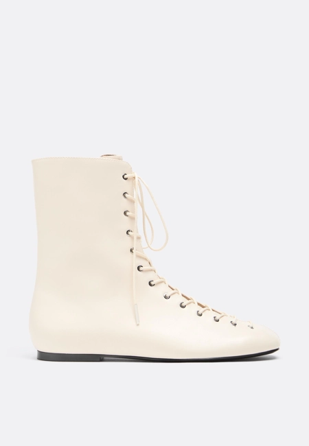Stradivarius Ботинки на шнуровке