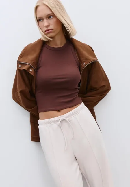 Мягкие джоггеры свободного кроя с отстрочкой- Заказать в России