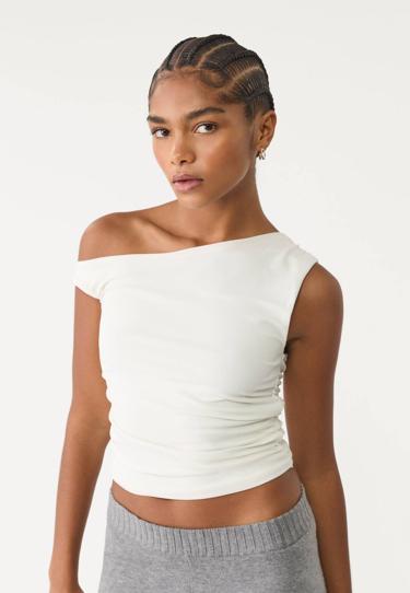 Stradivarius Укороченный топ асимметричного кроя со сборками