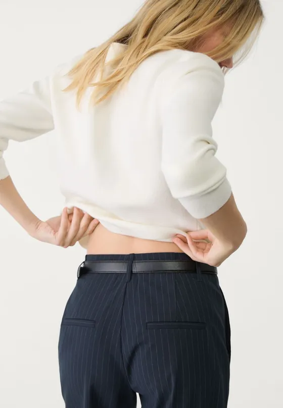 Прямые струящиеся брюки с поясом