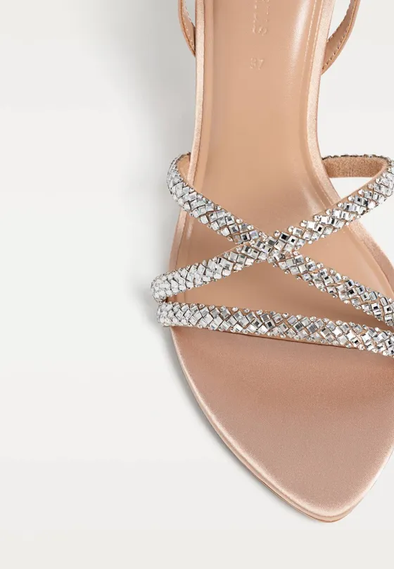 Босоножки со стразами