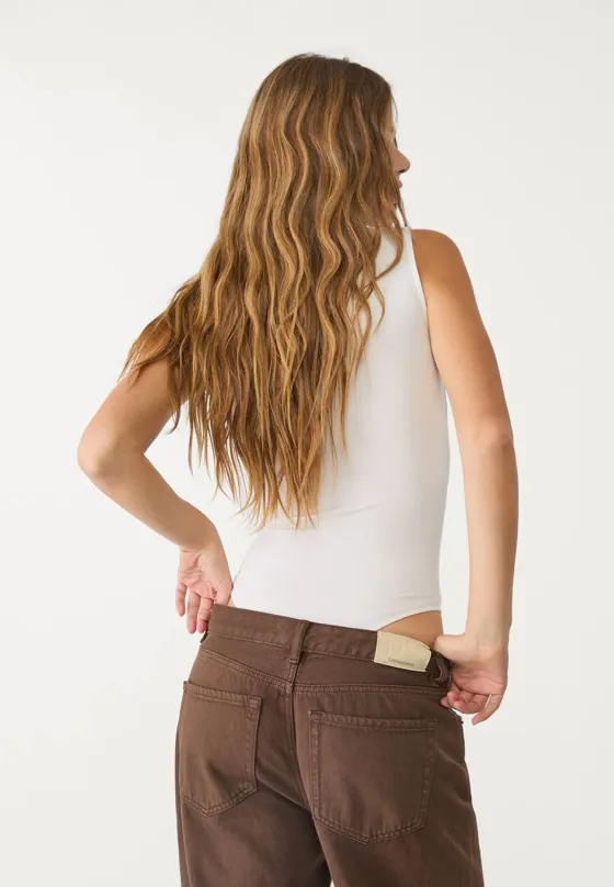 Боди с квадратным вырезом