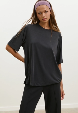 Футболка оверсайз из мягкой ткани- Заказать в России