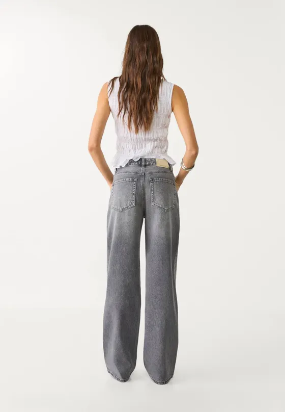 Джинсы прямого кроя