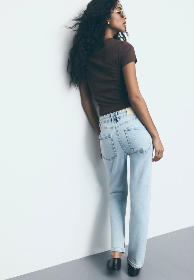 1465 Джинсы mom зауженные