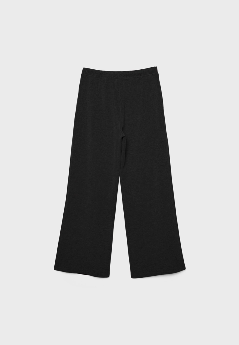 Брюки свободного кроя с мягкими нервами