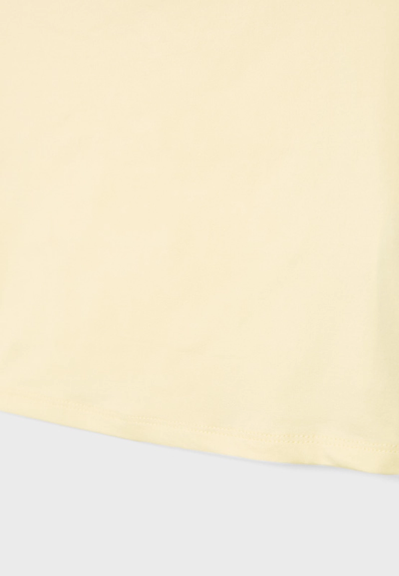 Футболка с горловиной халтер