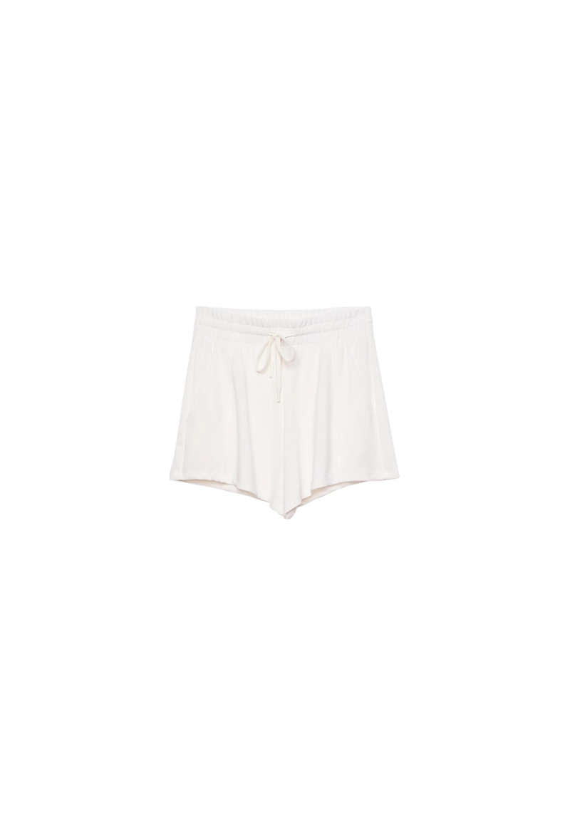 Мягкие шорты с декоративной отстрочкой