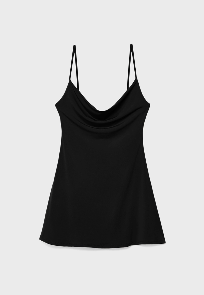 Короткое платье с плавным вырезом