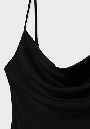 Короткое платье с плавным вырезом- Заказать в России