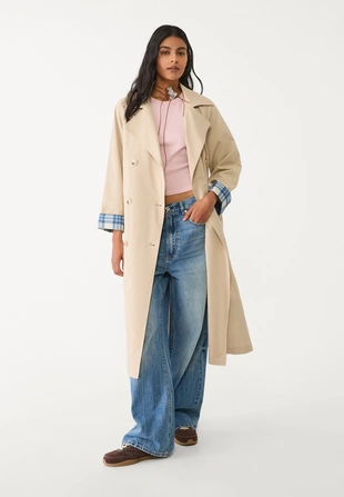 Длинный тренч с отворотами в клетку- Заказать в России