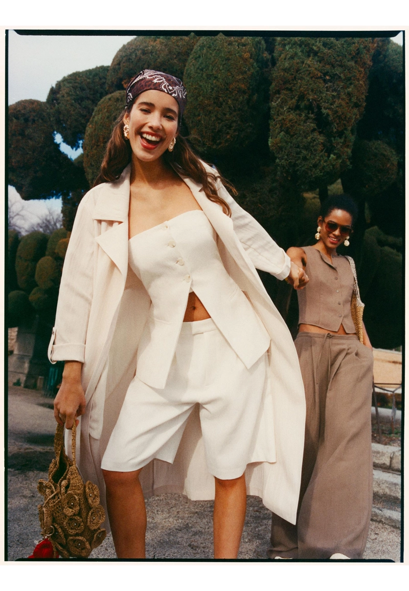 Топ-бюстье из рельефной ткани с пуговицами