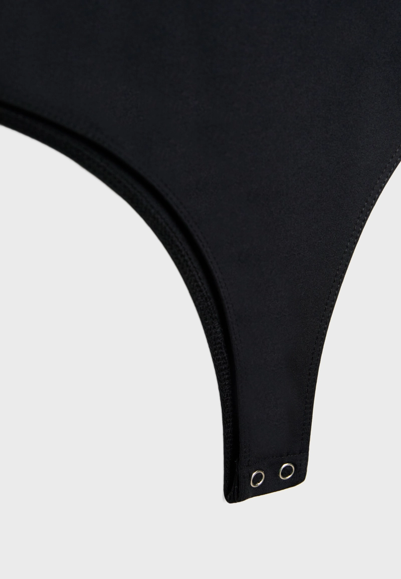 Базовое боди с вырезом “лодочка”