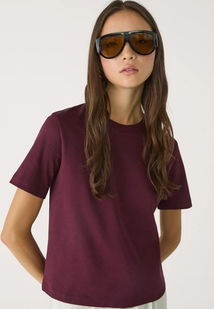 Базовая футболка классического кроя из плотной ткани- Заказать в России