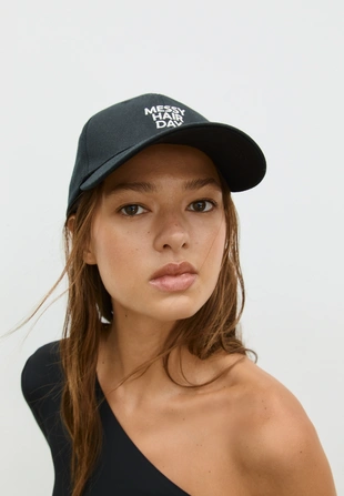 Кепка с вышитой надписью- Заказать в России