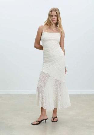 Длинное кружевное платье на бретелях- Заказать в России