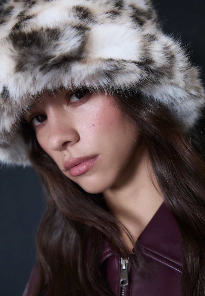 Панама из искусственного меха