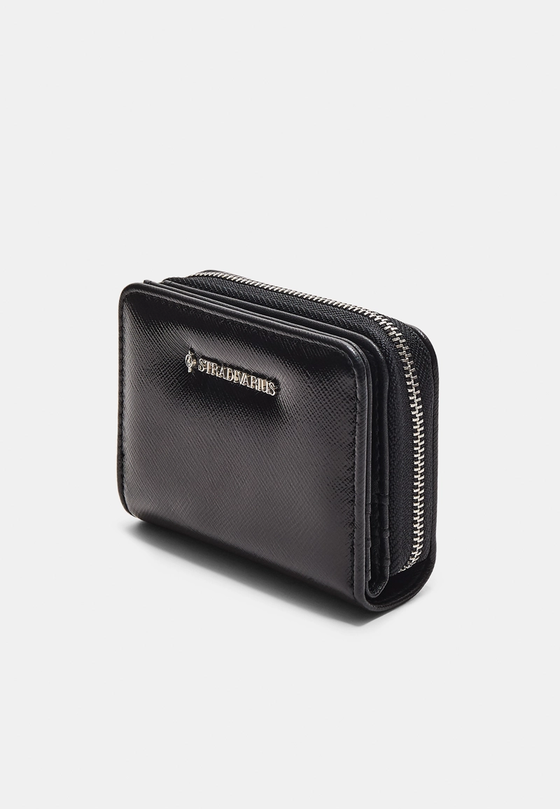 Прямоугольный блестящий кошелек