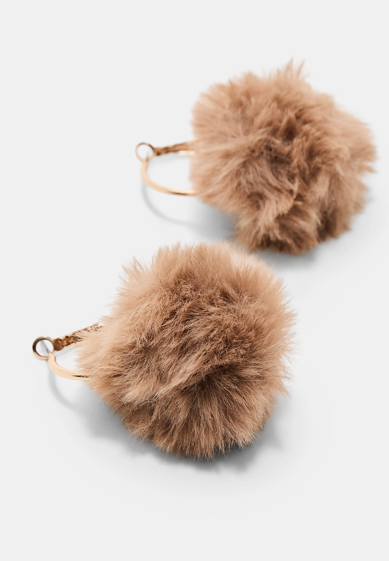 Мини-серьги-кольца с помпоном из искусственного меха
