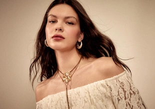 Ожерелье-шнурок с цветком- Заказать в России